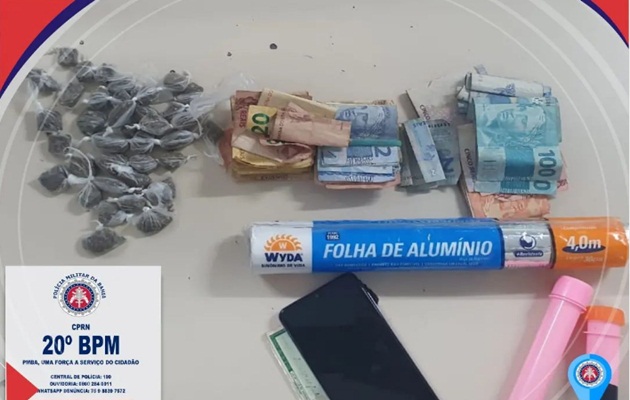  Polícia Militar faz apreensão de drogas em Paulo Afonso-BA