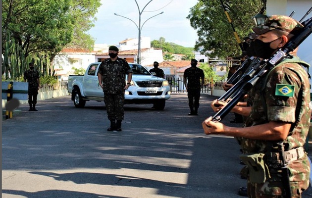  Comandante da 6ª Região Militar e o Chefe do escalão logístico da 6ªRM, realizaram visita de inspeção na 1ª Companhia de Infantaria