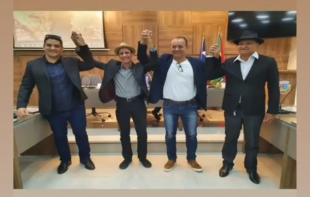  Mário Roberto, Jotalunas, Zigo Aguiar e Lahu da Flauta recebem Moção de Aplausos da Câmara Municipal