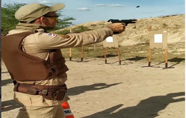  20°BPM realizou no Estande do Exército treinamento de Armamento e Tiro à policias militares