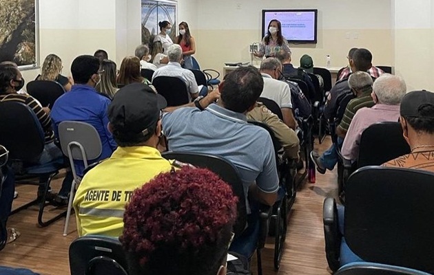  Reunião com representantes das escolas públicas e particulares para definir sobre o desfile de emancipação