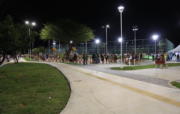  Prefeitura entrega Parque José Teixeira Lima Sobrinho no bairro Moxotó