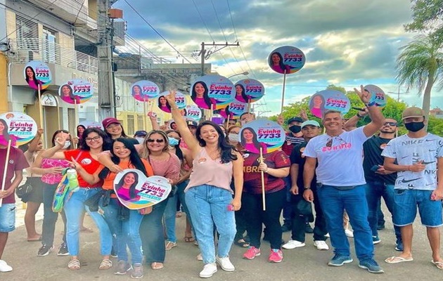  Vereadora Evinha encontra lideranças em Jeremoabo e participa de evento literário em Canudos