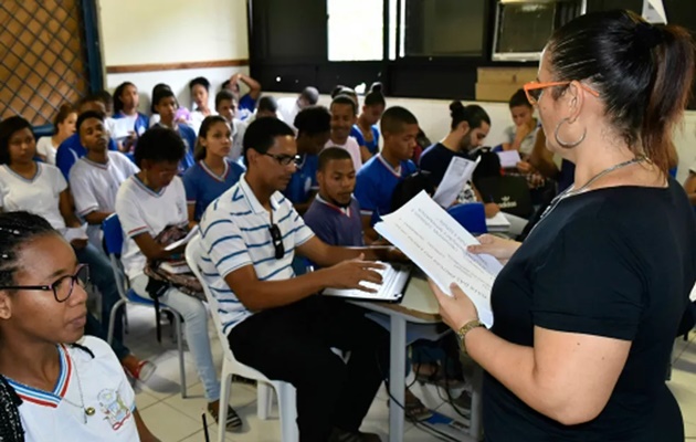  Professores e coordenadores pedagógicos são convocados para prova de concurso do Governo da BA