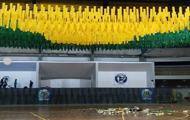  Arena da Copa, no Ginásio Luiz Eduardo Magalhães, está quase pronta para o jogo do Brasil contra a Sérvia