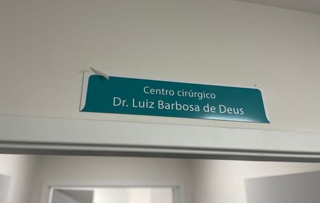  Em homenagem ao Prefeito Luiz de Deus, direção do Hospital Núcleo Vida, colocou o nome do prefeito no centro cirúrgico