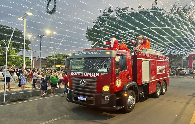  Com a abertura oficial do Natal Encantado no Parque Balneário, tem início a programação de fim de ano em Paulo Afonso