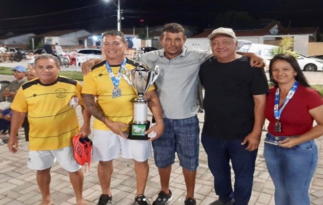  Vice prefeito Marcondes Francisco participa da Final Taça Futebol Society no Parque Moxotó