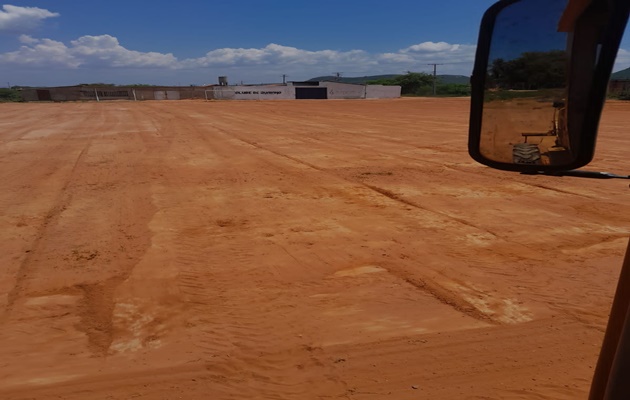  Prefeitura de Glória executa melhorias nos campo de futebol do Município e revisão elétrica no Programa Alumiá