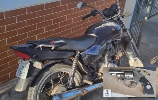  20º Batalhão de Polícia Militar de Paulo Afonso-BA, prende suspeito portando arma de fogo e com moto roubada