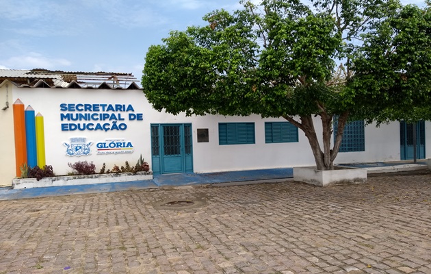  Secretaria Municipal de Educação comunica que continuam abertas as matrículas da rede municipal de ensino