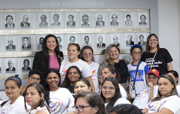  “Quem vive a maternidade atípica é que sabe onde dói”, diz Evinha sobre crise no Núcleo Desenvolver