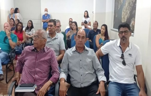  Vereadores participam de reunião da Embasa sobre a Ampliação do Sistema Integrado de Abastecimento de Água de Paulo Afonso