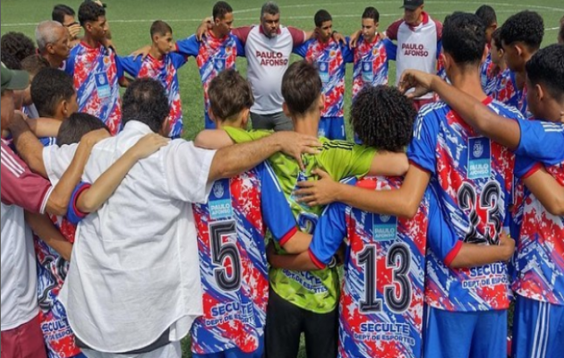  Seleção pauloafonsina sub-15 é a grande campeã do Zonal da Copa 2 de Julho de Futebol