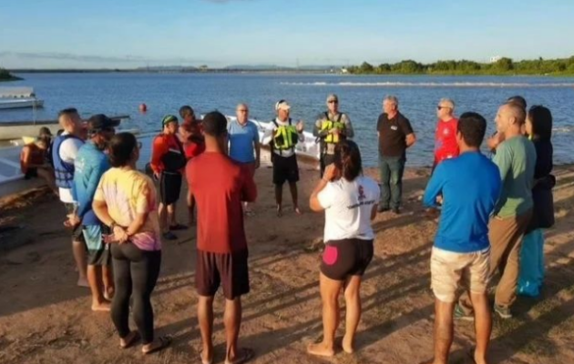  Capacitação de professores e auxiliares para o projeto: “Núcleos de Canoagem Dragon Boat Bahia”