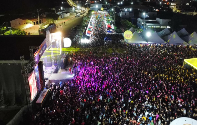  Mano Walter, Deton Show, Kaik Gois e Adeyse Alves são as atrações da Festa de Santo Antônio em Glória, para esse sábado,10