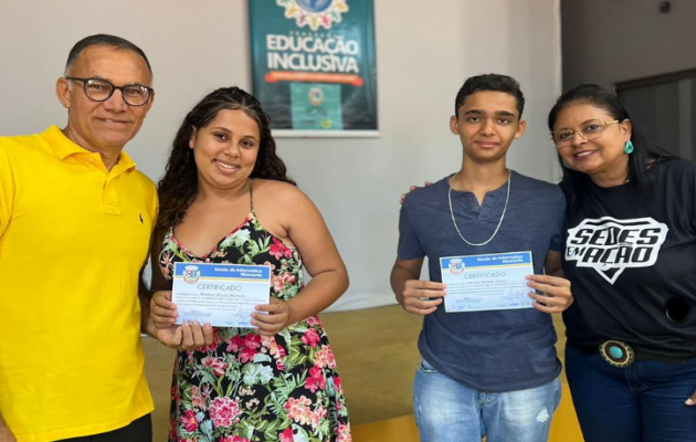  Alunos do Curso de Informática Básica do povoado Juá, recebem certificado de conclusão do curso