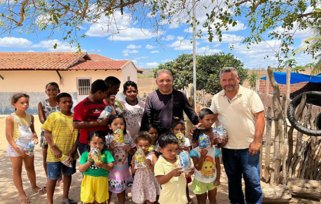  Zenilson, Vice-prefeito de Glória-BA comemora Dia das Crianças