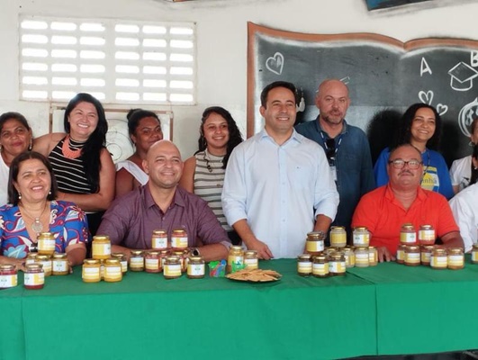  Prefeito Davi participa do encerramento do curso dos Grupos de Convivência da Assistência Social e Merendeiras da rede municipal