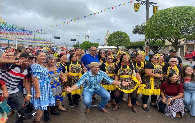  Grupo de Idosos de Glória participa da Alvorada de Idosos, promovida pela prefeitura de Jeremoabo