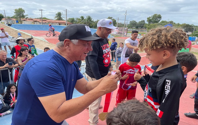  Marcondes Francisco prestigia 4ª etapa do Campeonato Baiano BMX