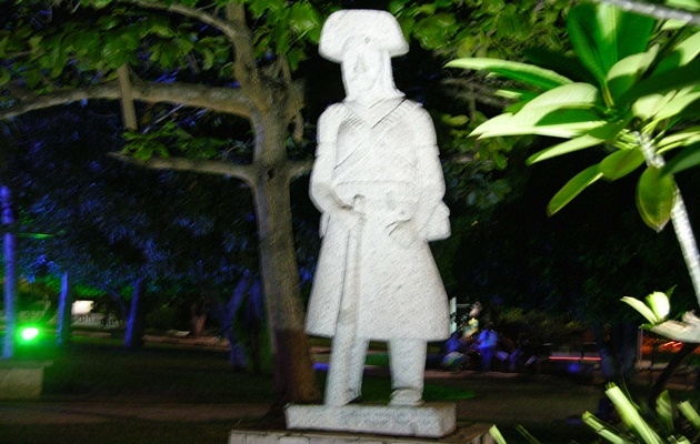  Estátua de Maria Bonita da praça das mangueiras foi transferida para o museu Casa de Maria Bonita