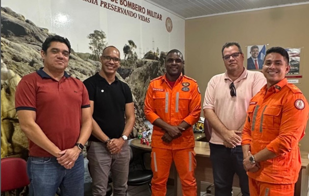  Reunião do 15º Batalhão de Bombeiros com o IFBA de Paulo Afonso fortalece cooperação institucional