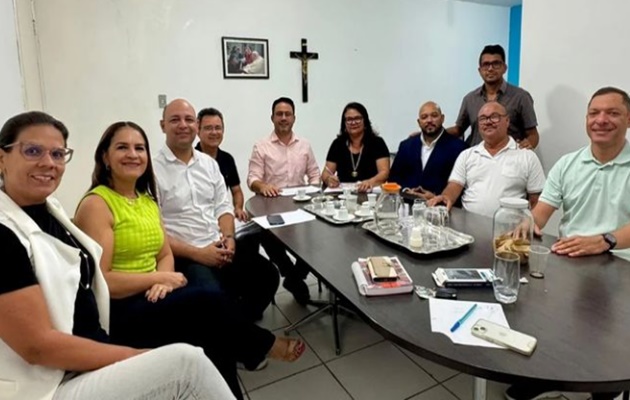  Prefeito de Glória, David Cavalcanti reuniu-se com secretários do município