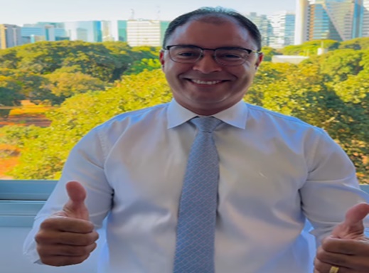  Mário Galinho acompanha realização da licitação para construção do novo HUNAS